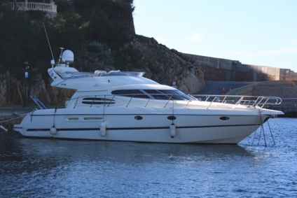 Motoryachten